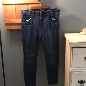 Universal Thread Jeans